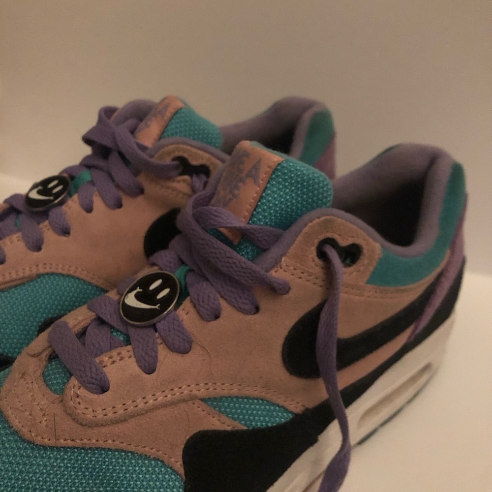 ‘Have A Nike Day’ Air Max 1- men’s 8.5.